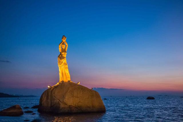 珠海渔女经历多场超强台风屹立不倒，值得去观赏